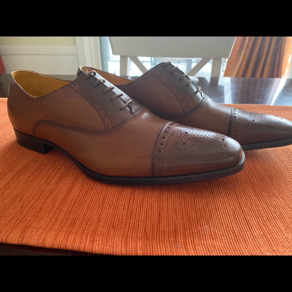 Men’s dress shoes